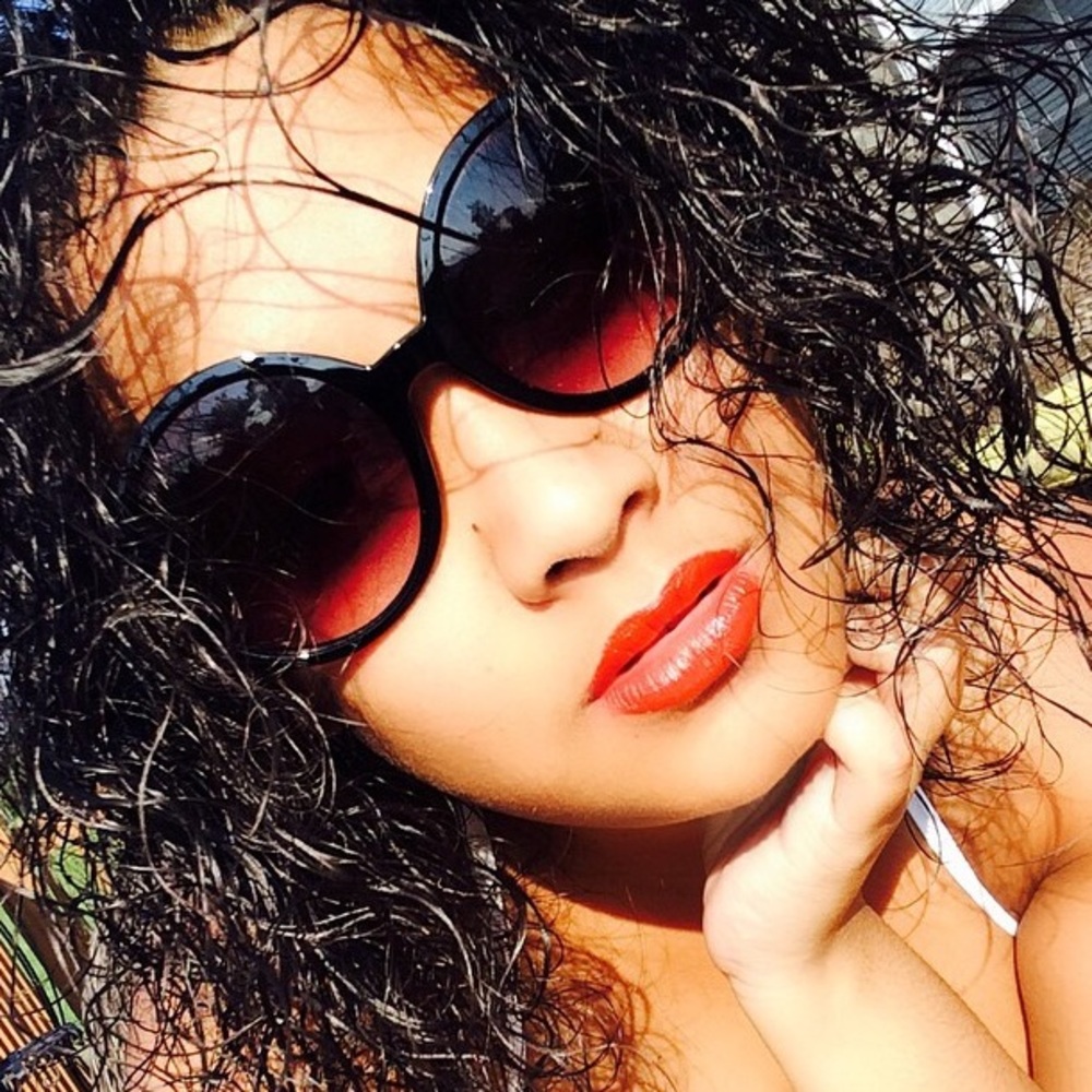 Round Sunnies w. Gold Details